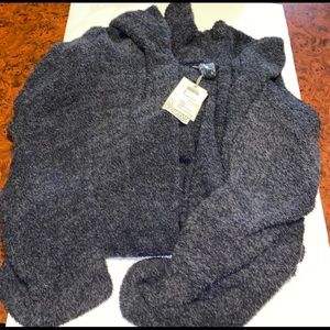 Bore foot dreams robe new size 3